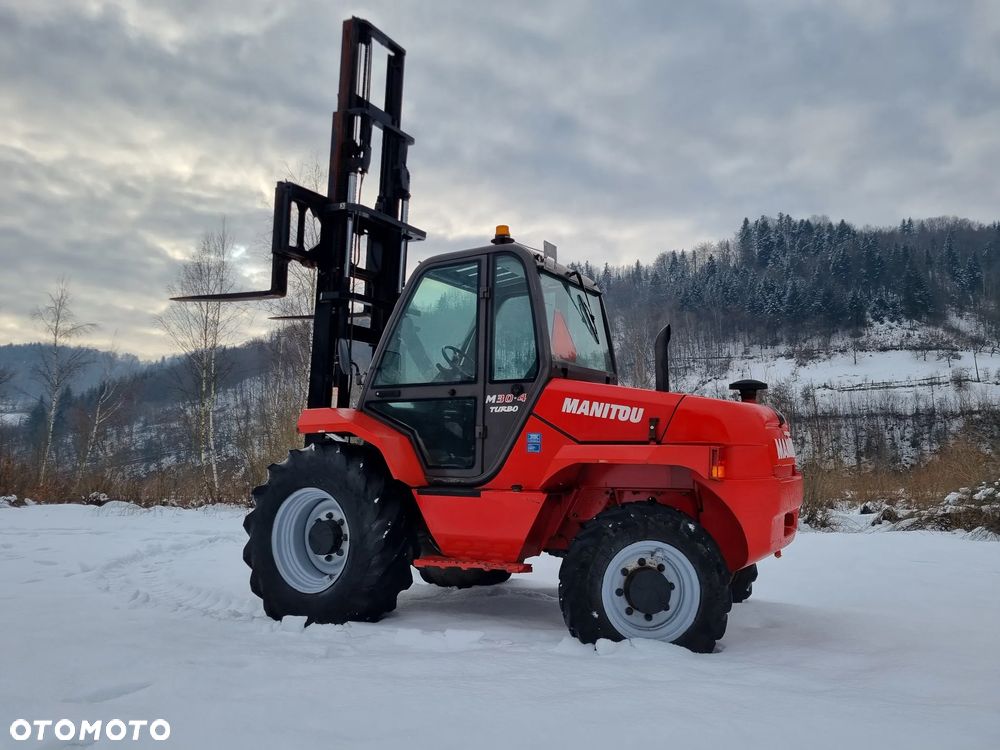 Manitou M30-4 T Wózek Widłowy 4X4 TERENOWY JAK NOWY! 2013r z Norwegii. Silnik PERKINS TURBO 100KM! DEKRA do 2026roku! 3 tony Udzwig! Posuw wideł Hydrauliczny! Jazda REWERS+4 biegi. Ani deka luzów czy wycieków! Zadbana Maszyna! - 39