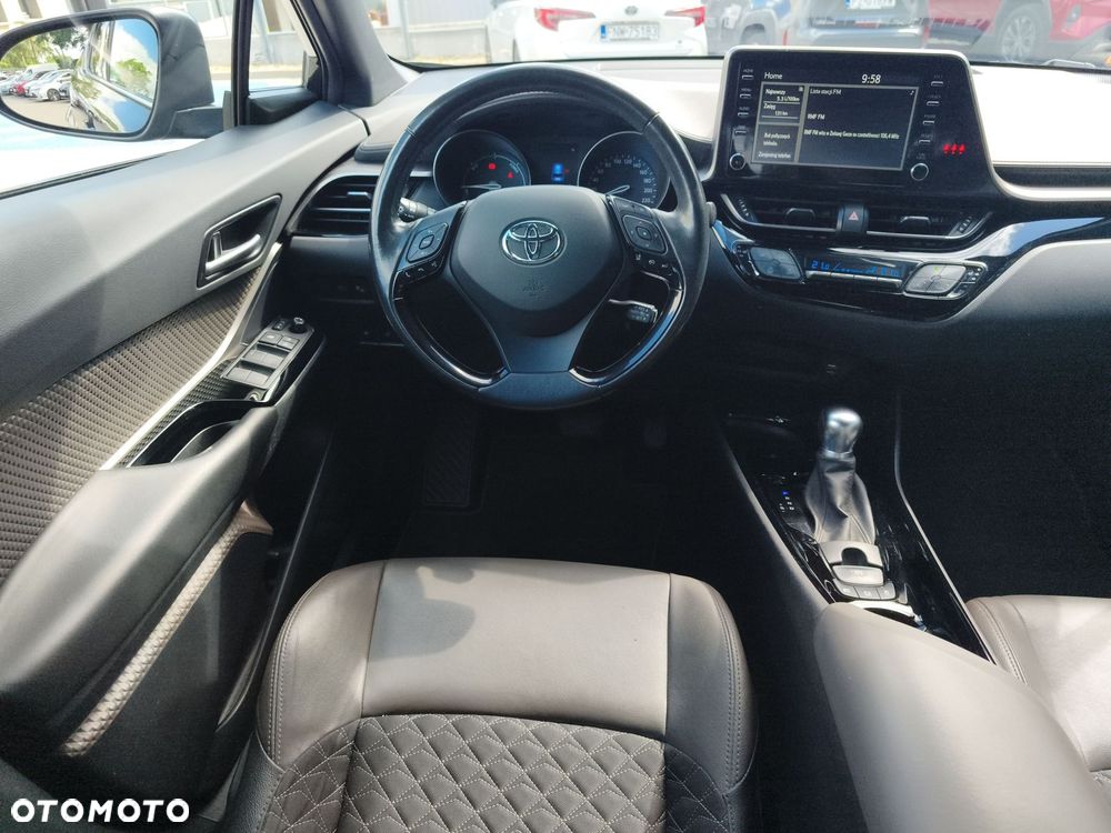 Toyota C-HR 2.0 Hybrid Executive - 13