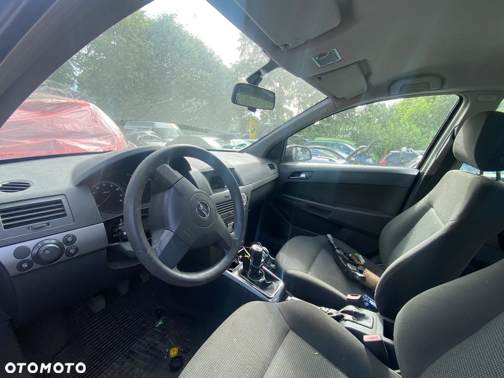 Opel Astra H na części - 5