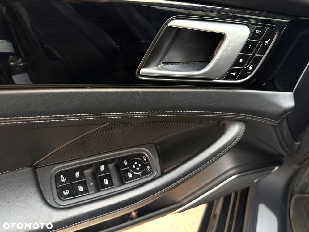 Porsche Panamera 4 E-Hybrid Executive - 14