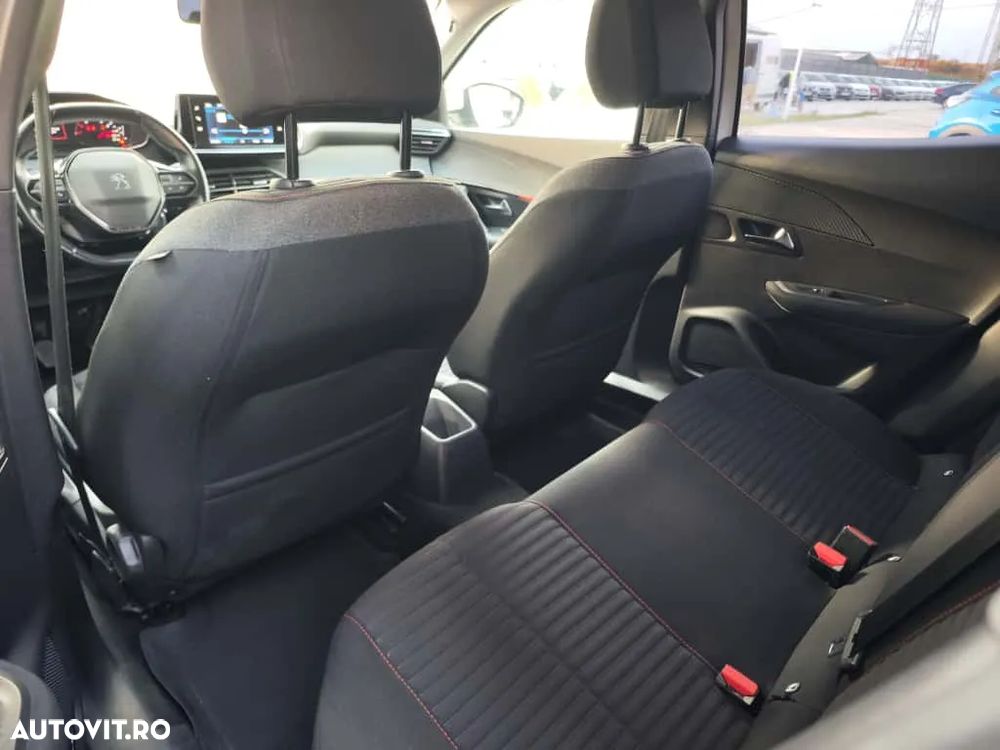 Peugeot 2008 1.5 BlueHDI FAP Allure - 23