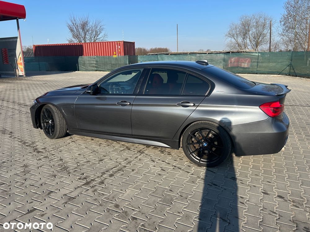 BMW Seria 3 330e iPerformance M Sport Shadow - 7