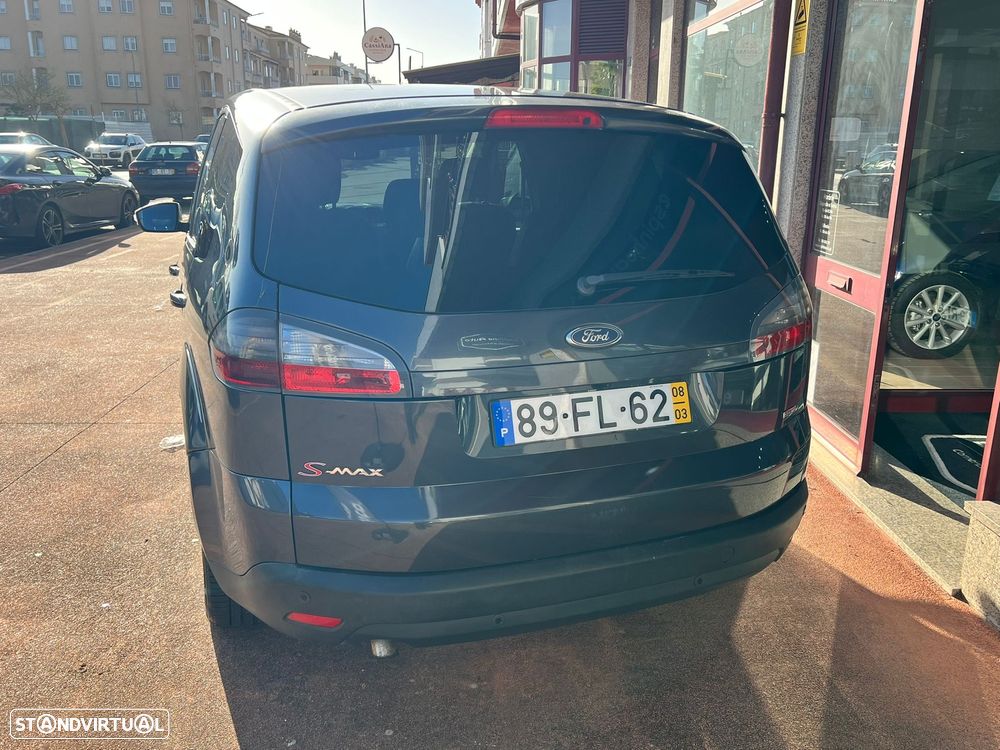 Ford S-Max 2.0 TDCi Titanium 7L - 11