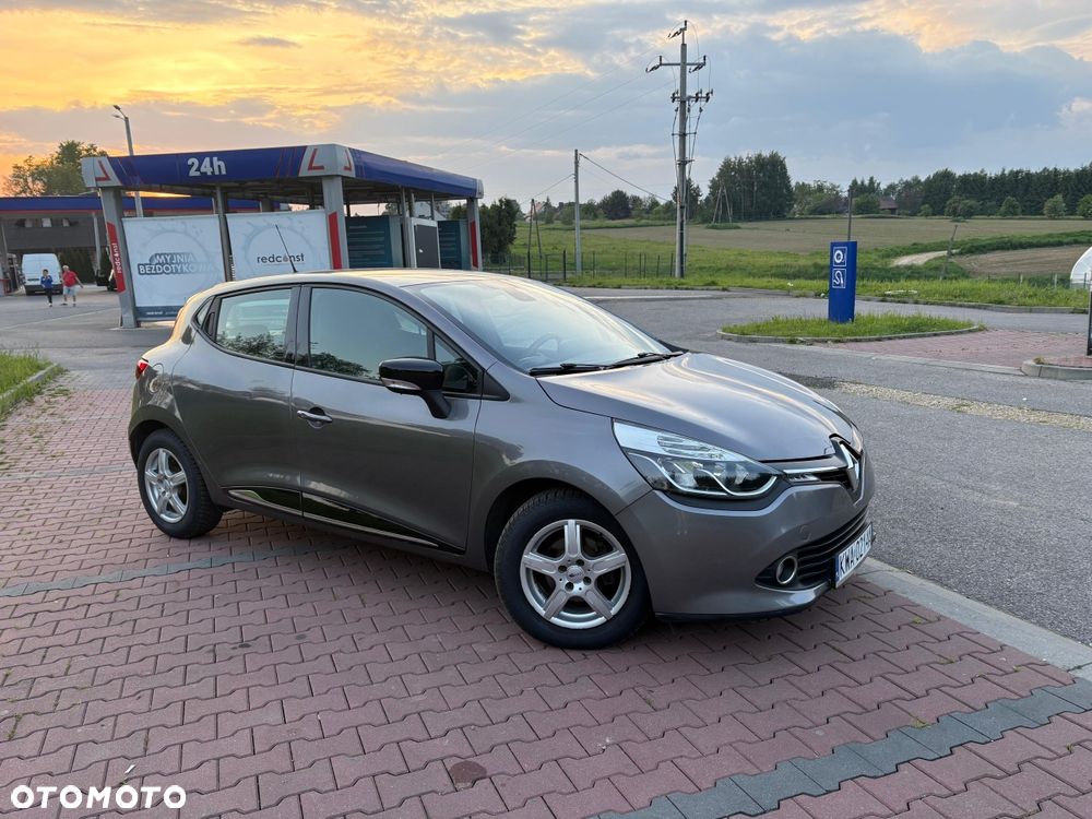 Renault Clio - 2