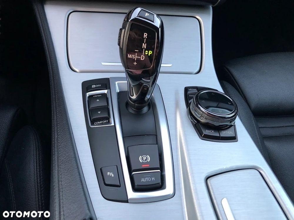 BMW Seria 5 520d - 16