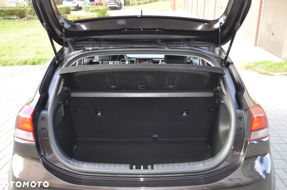 Kia Rio 1.2 Attract - 6