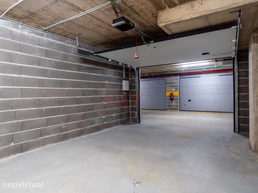 Box garagem - Condomínio privado Rio Park, Portimão - Grande imagem: 5/6