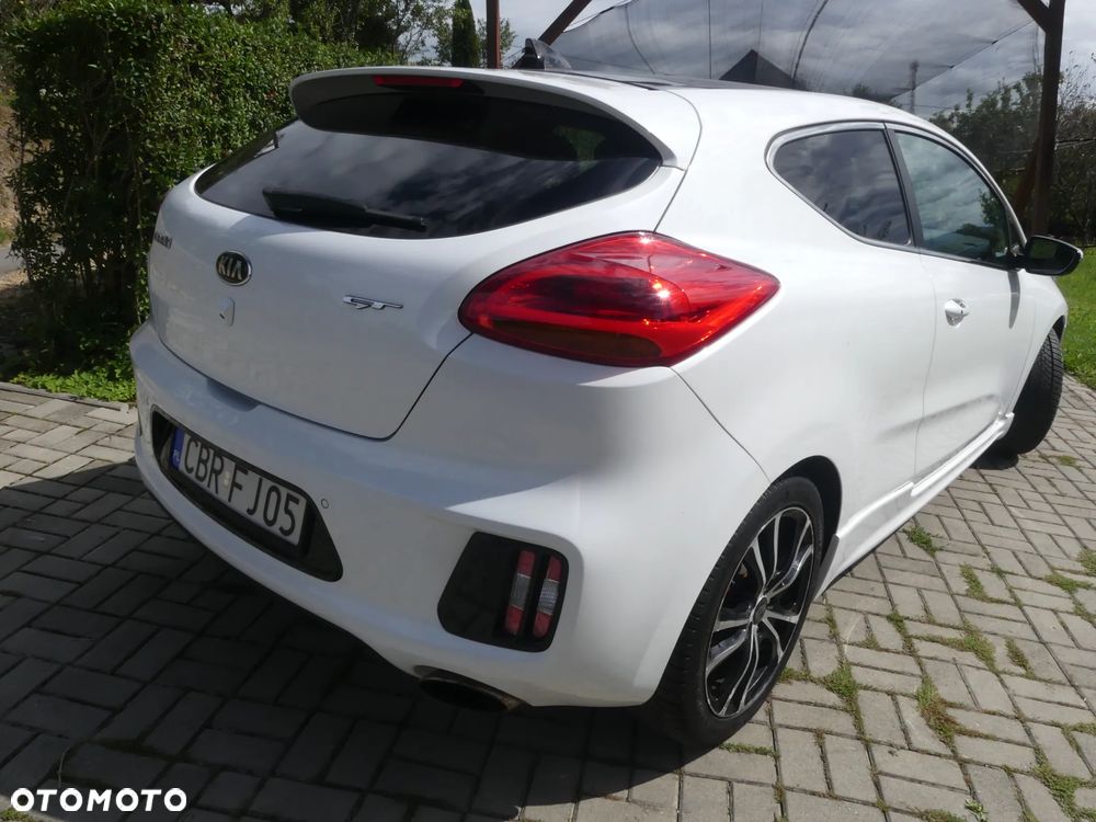 Kia Ceed - 15