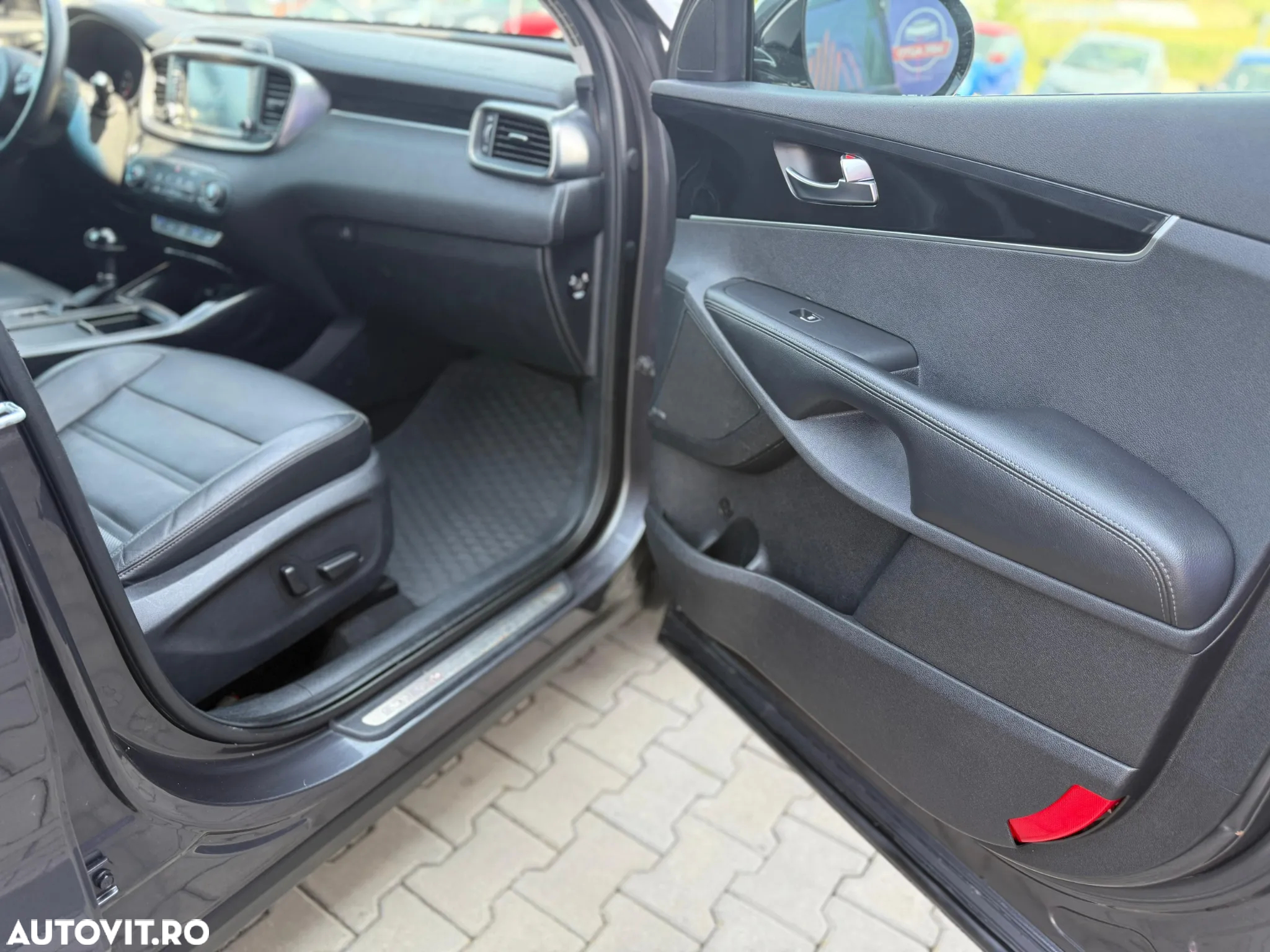 Kia Sorento - 16