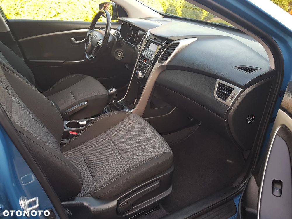 Hyundai i30 1.4 Trend - 27
