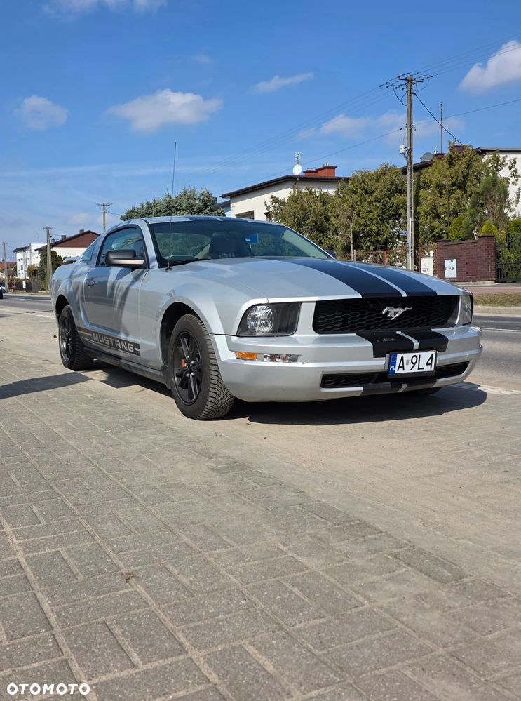 Ford Mustang - 1