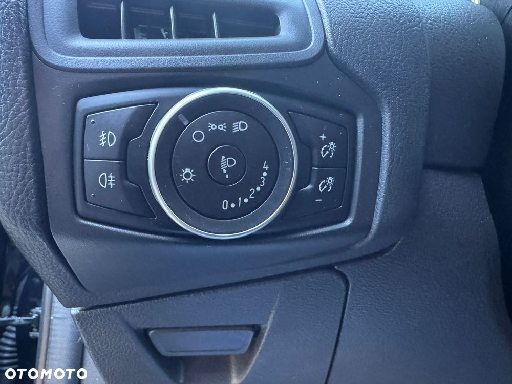 Ford Focus - 12