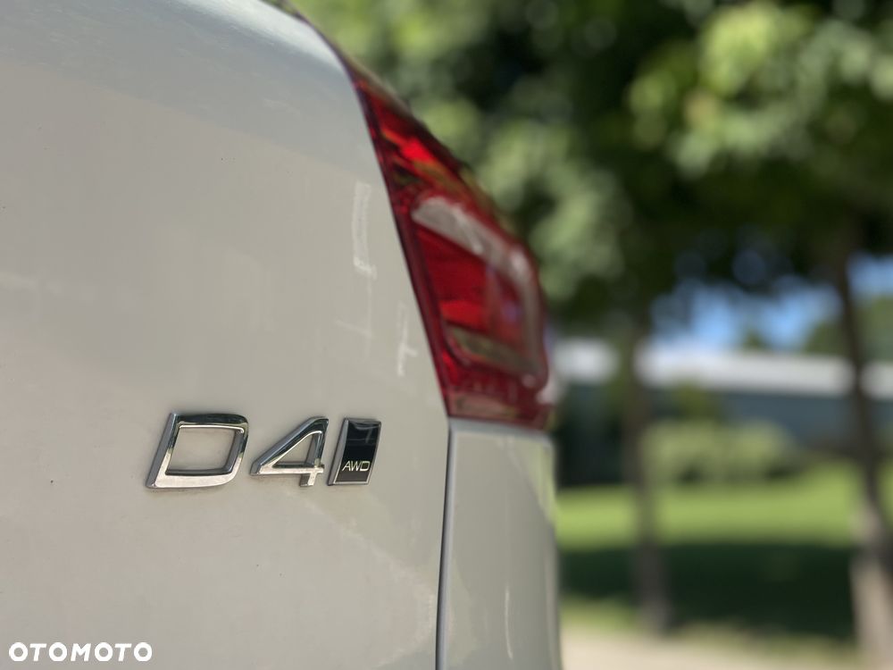 Volvo XC 40 D4 AWD Momentum Pro - 9