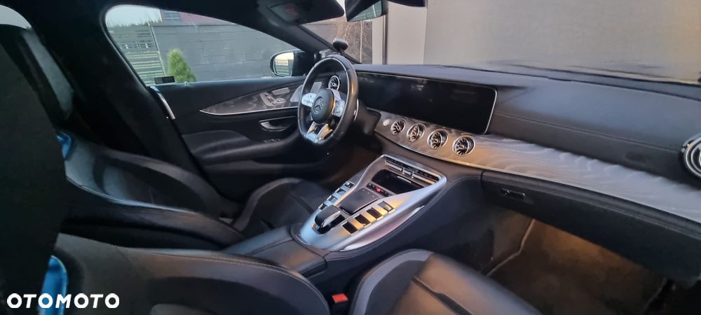 Mercedes-Benz AMG GT - 8