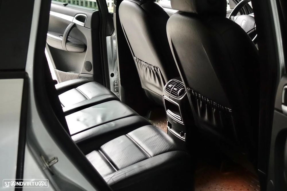 Porsche Cayenne S Tiptronic - 11