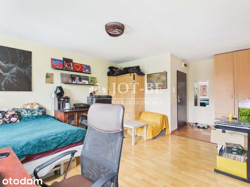 osobna kuchnia/balkon/Jedności Narodowej