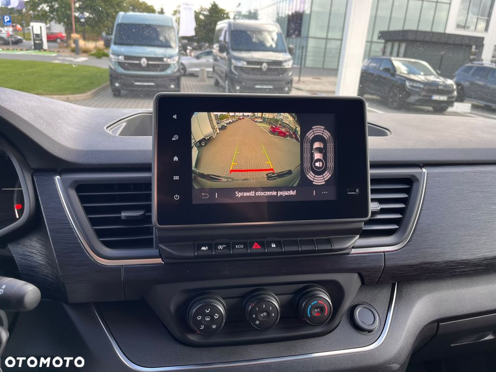 Renault Trafic - 12