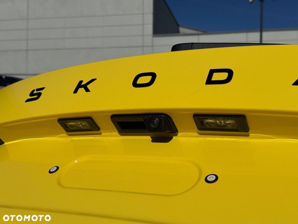 Skoda Octavia 1.5 TSI mHEV Sportline DSG - 19