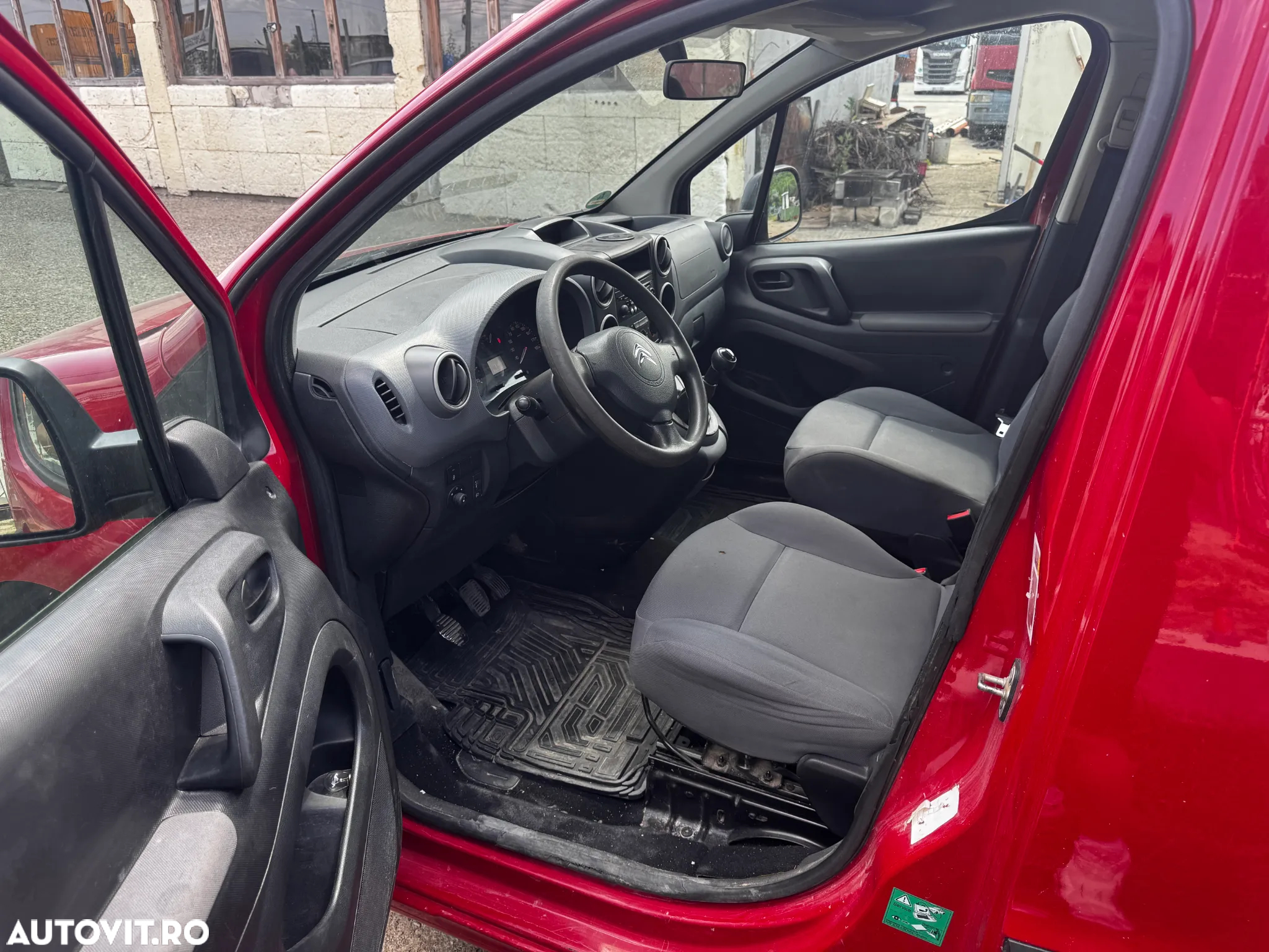 Citroën Berlingo 1.6 BlueHDi 75 BVM5 Feel - 5