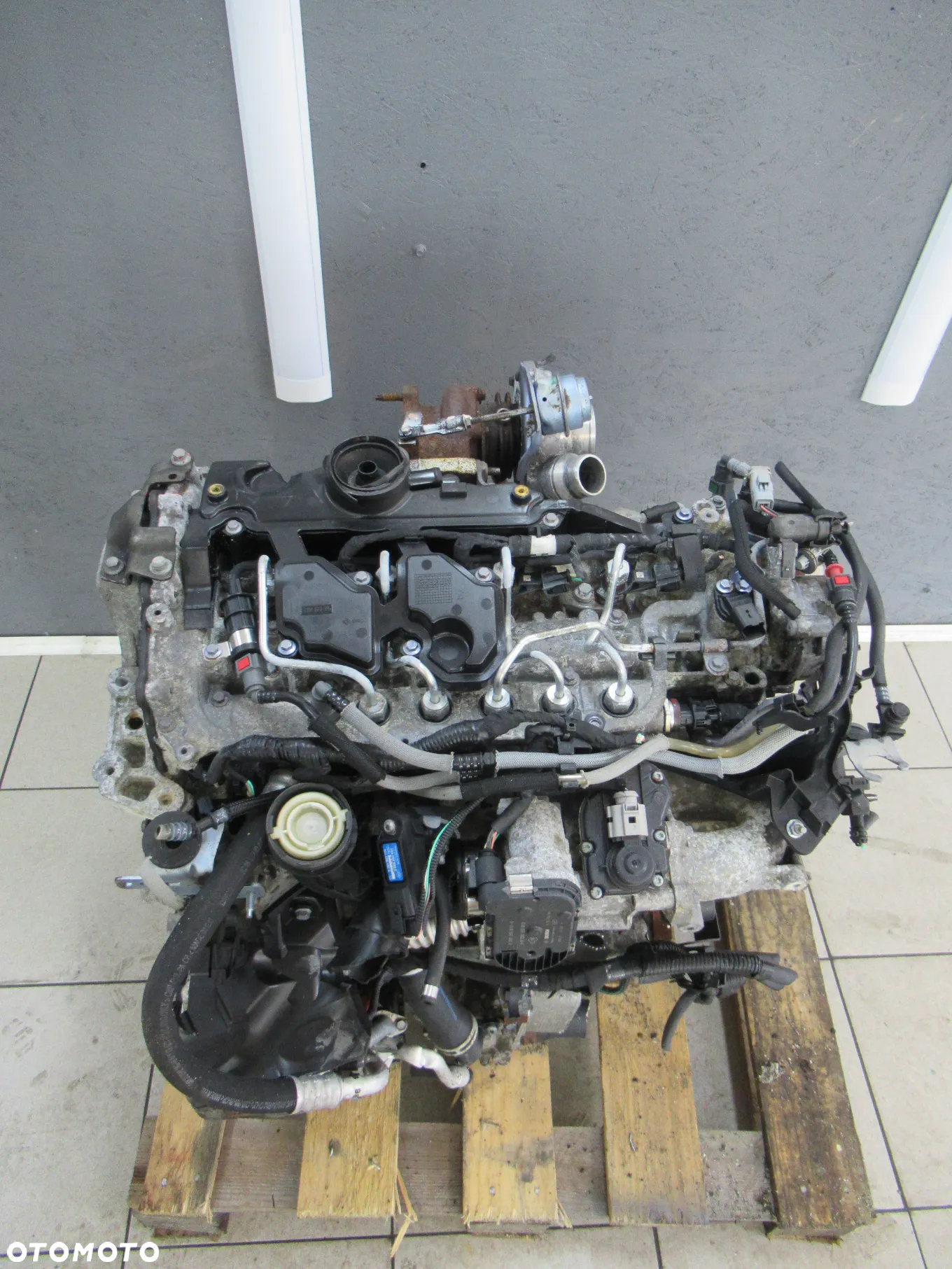 Silnik KOMPLETNY 2.0 dci M9R Vivaro Trafic m9r M9R E4 - 2