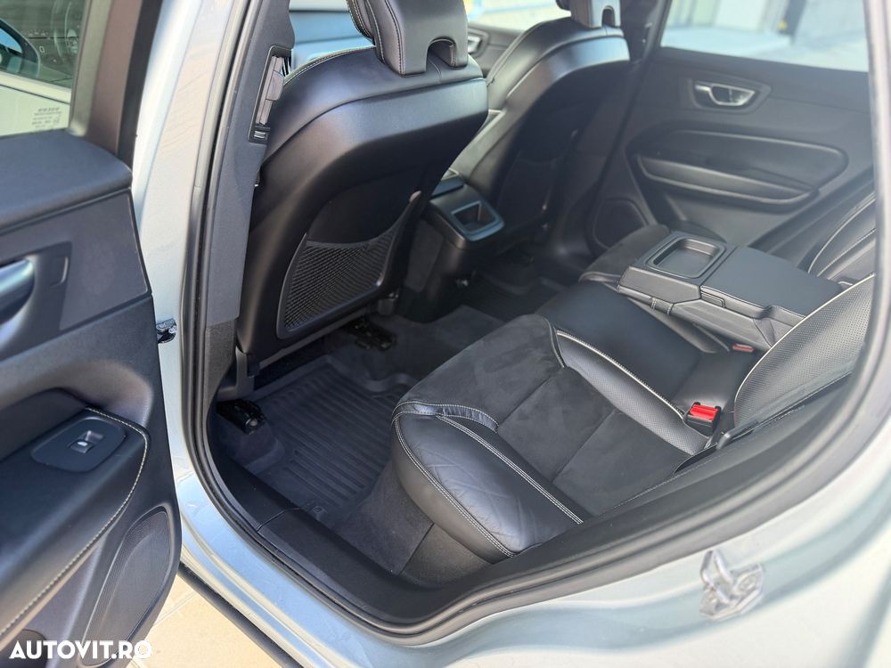 Volvo XC 60 D4 AWD Geartronic RDesign - 7