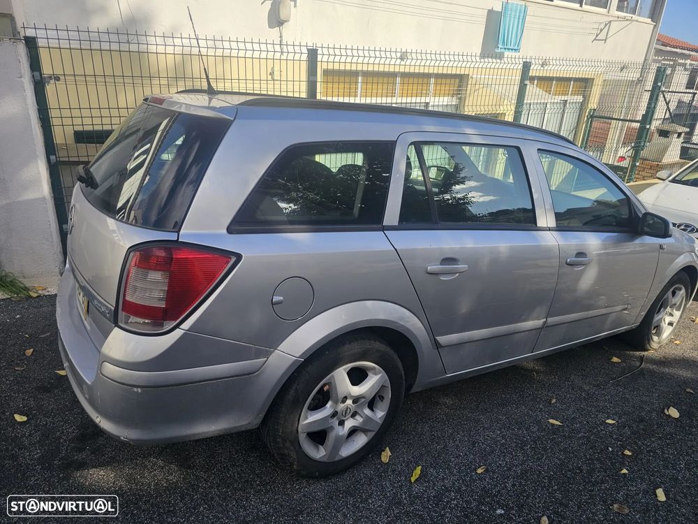 Opel Astra Caravan - 1