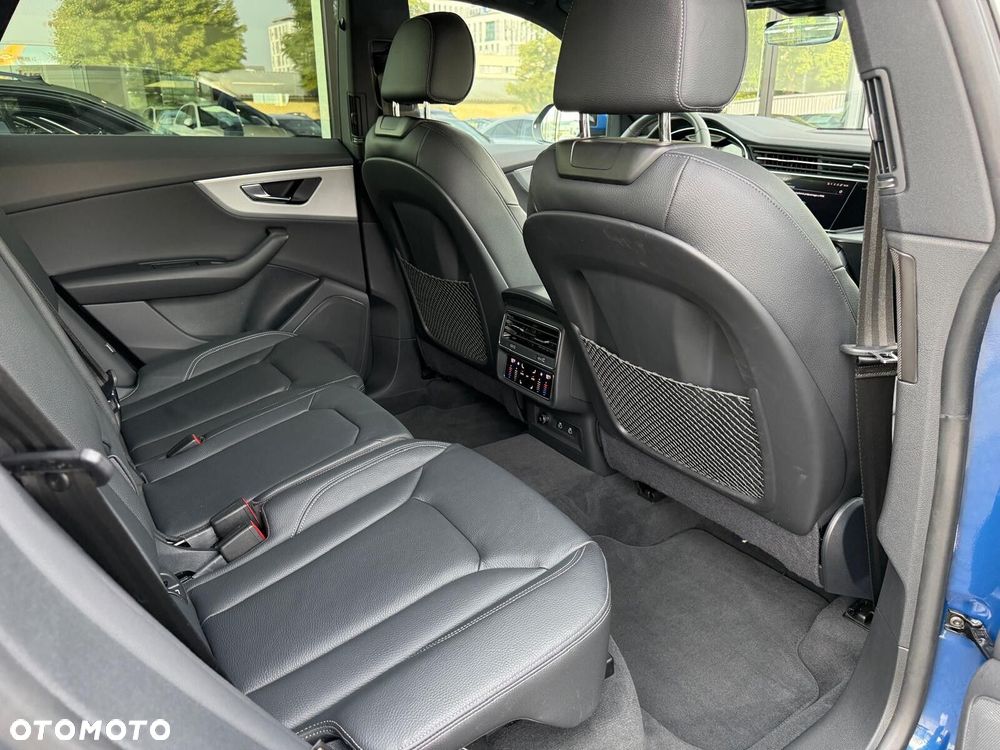 Audi Q8 - 17