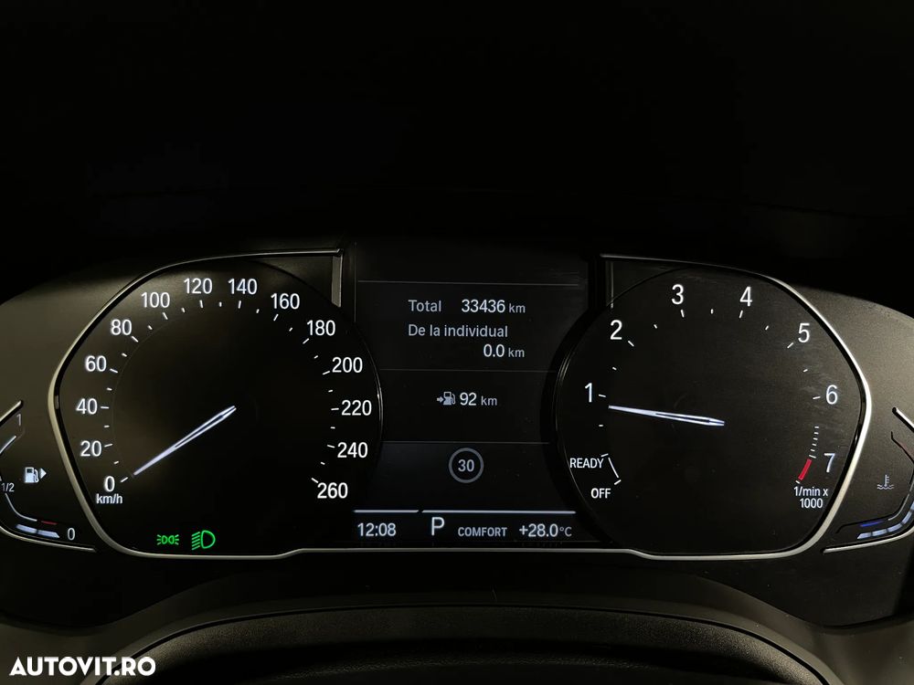 BMW Seria 3 320i AT - 28