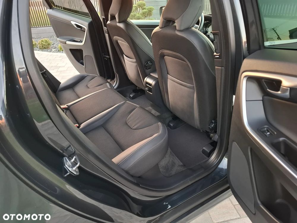 Volvo XC 60 D3 Momentum - 15
