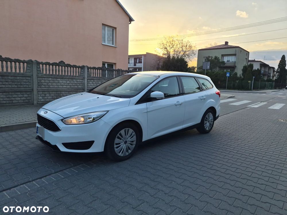 Ford Focus 1.5 TDCi Trend Sport ASS - 10