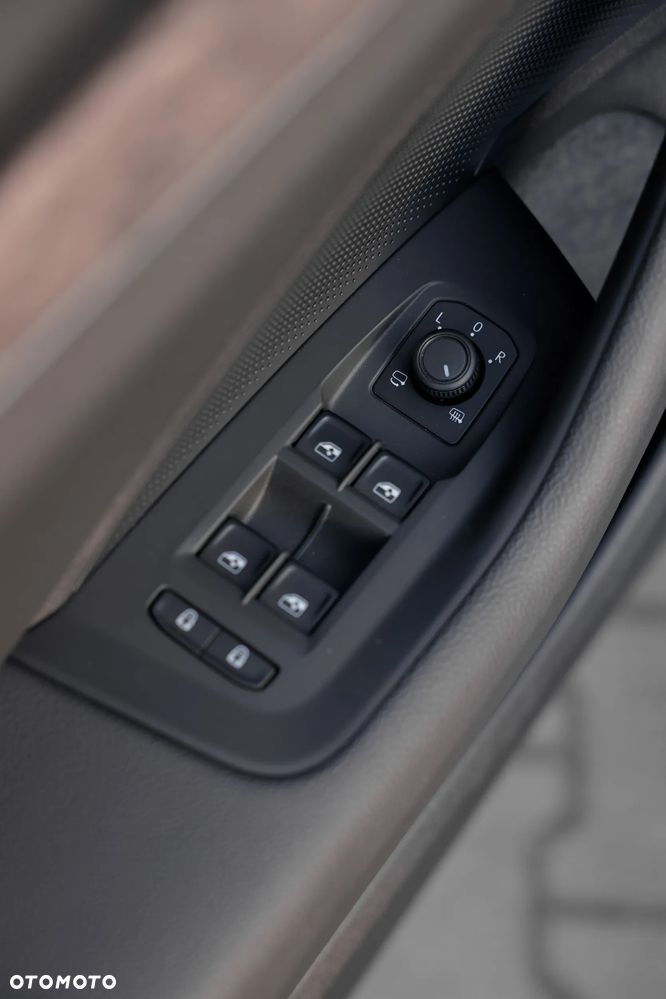 Skoda Superb 2.0 TSI 4x4 L&K DSG - 11