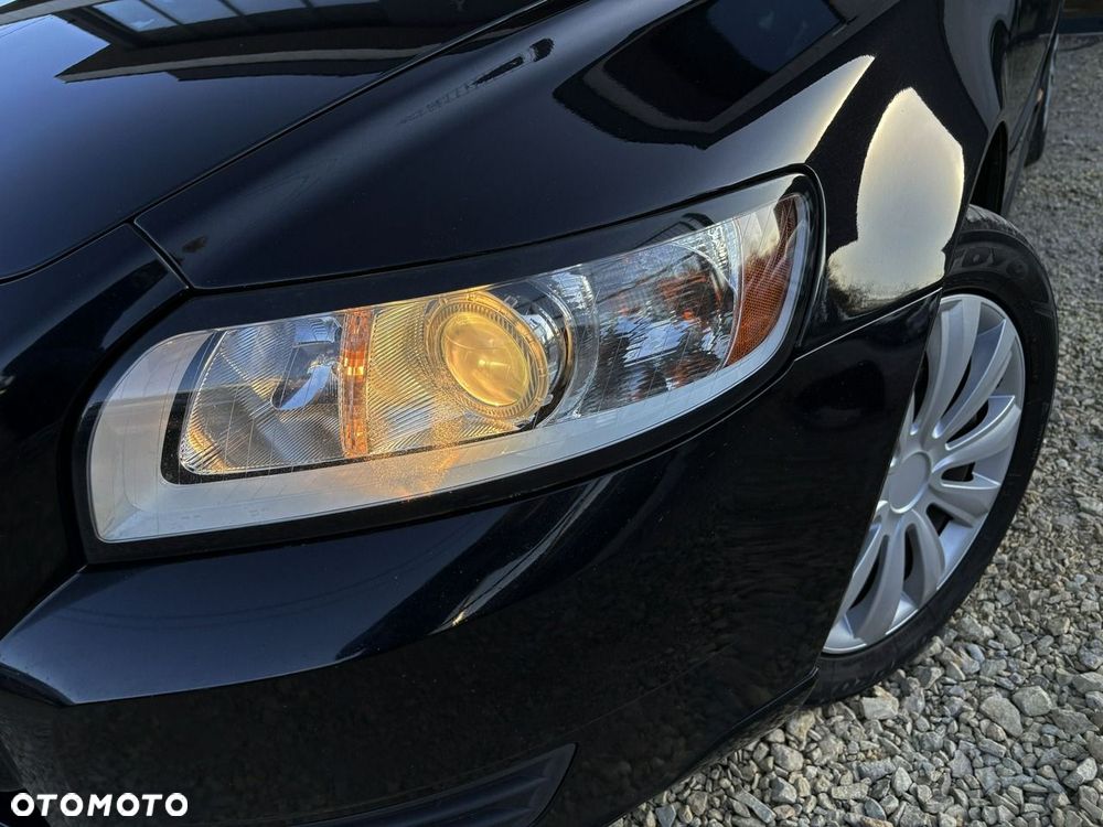 Volvo V50 - 11