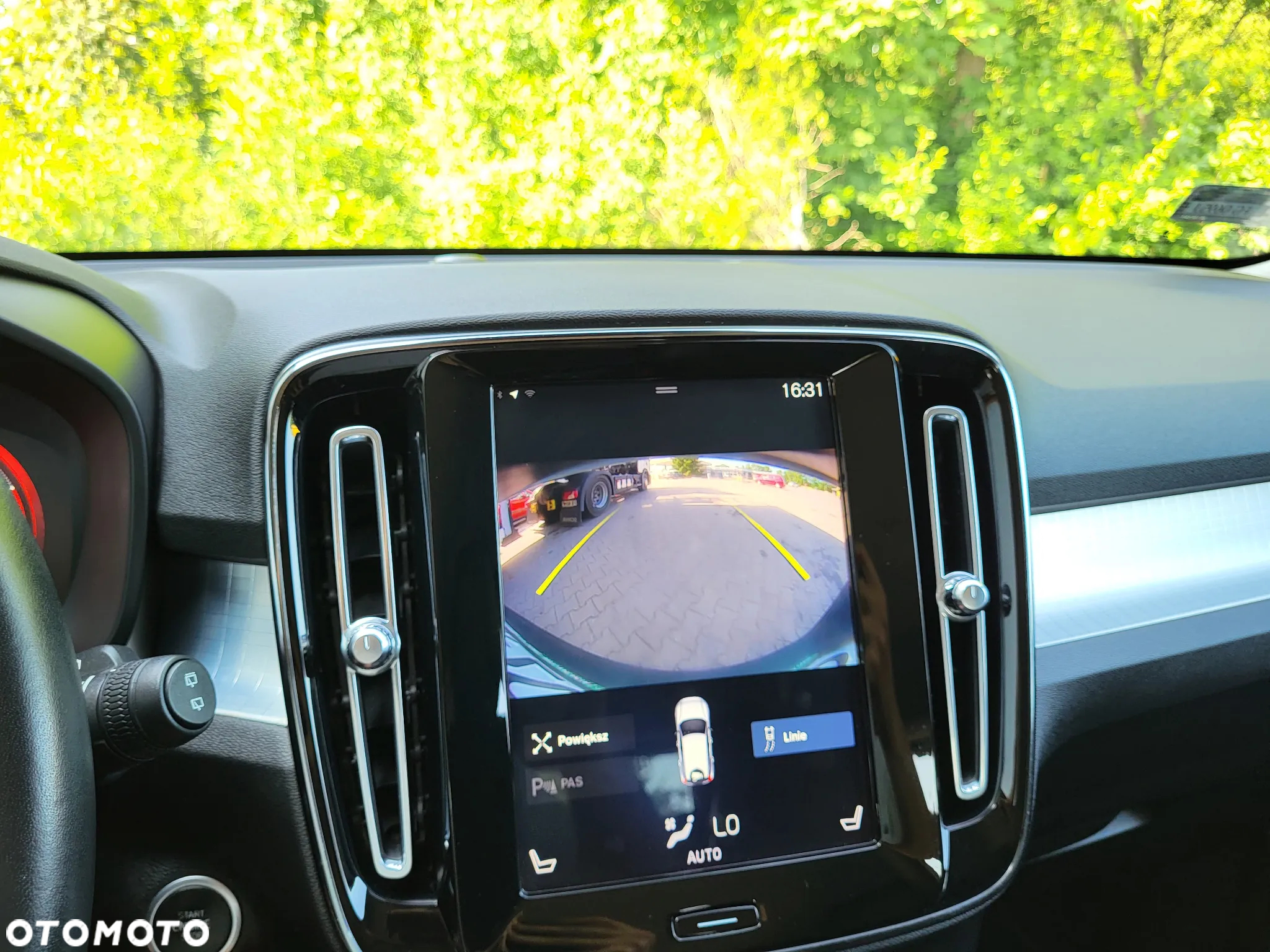 Volvo XC 40 T3 Momentum - 20