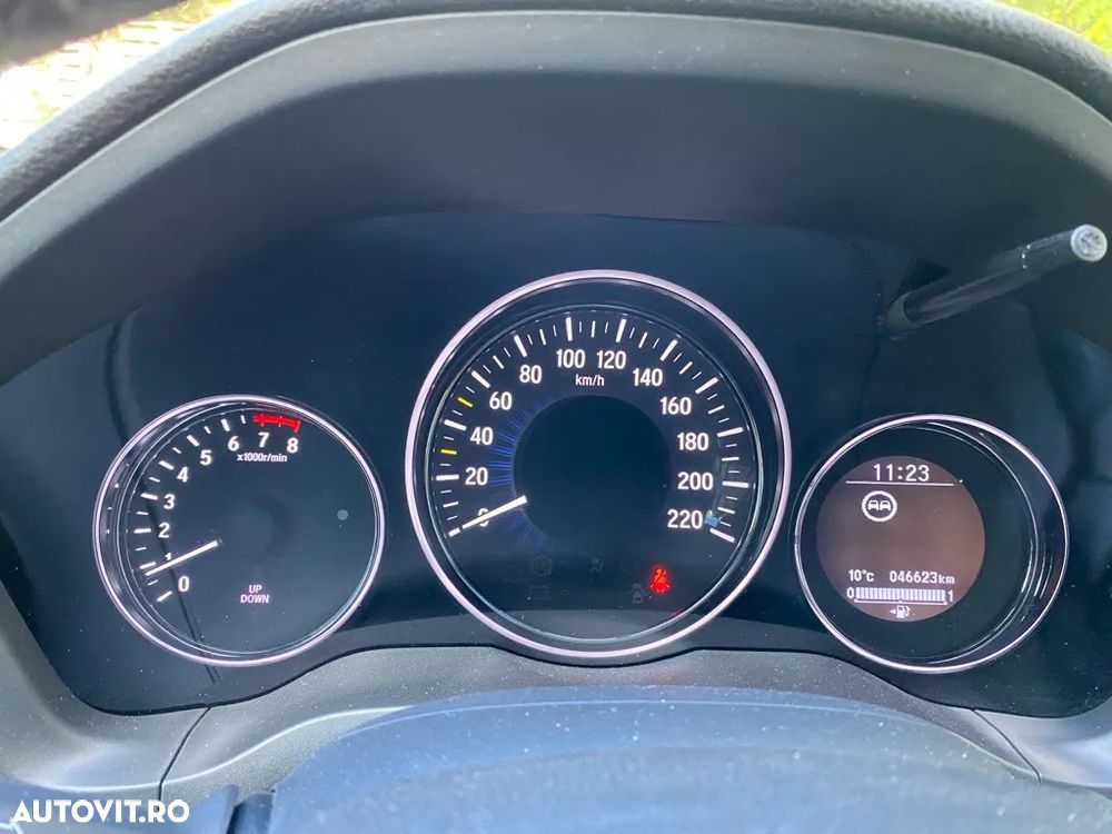 Honda HR-V 1.5 i-VTEC M/T Elegance - 2