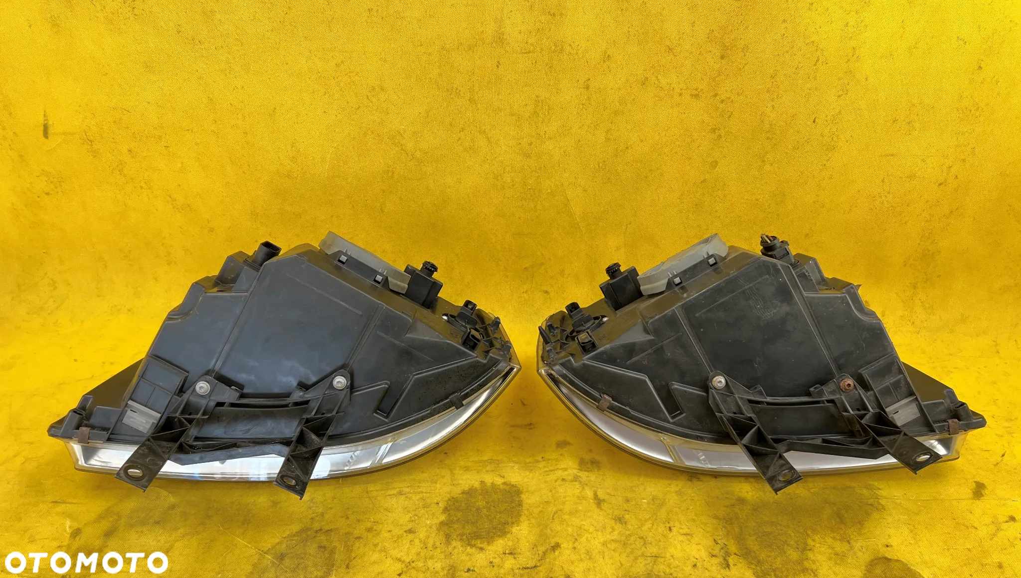 KOMPLET LAMP ORYGINAŁ VW T5 7H1941016N 7H1941015N - 5