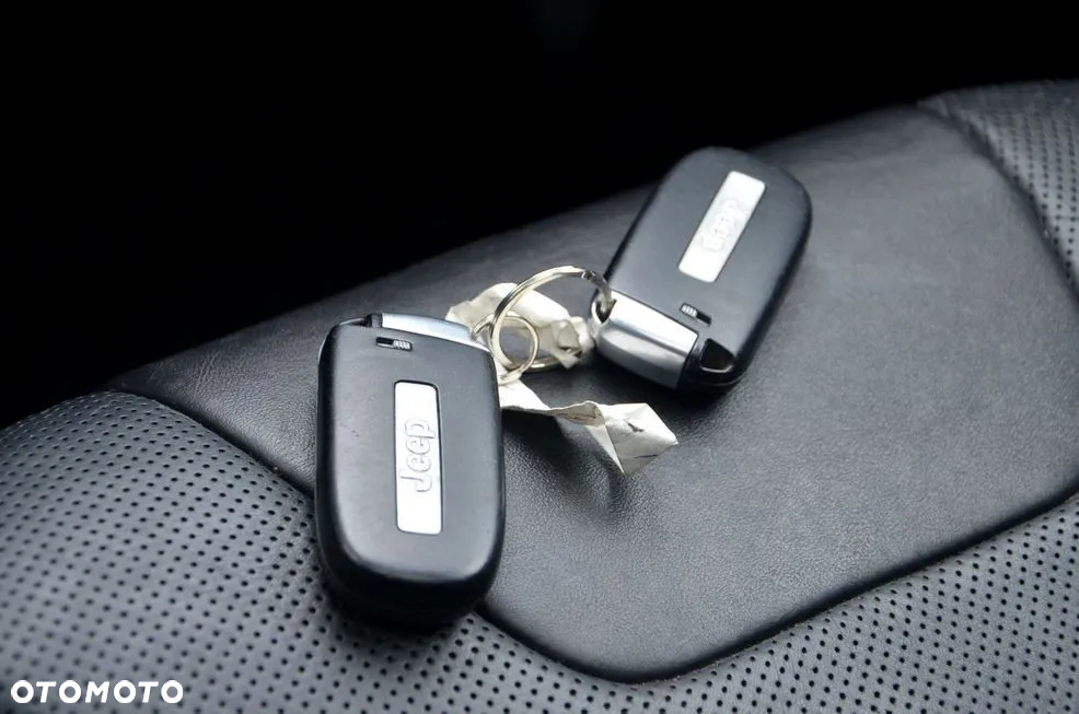 Jeep Cherokee 2.0 MJD Active Drive II Limited - 27