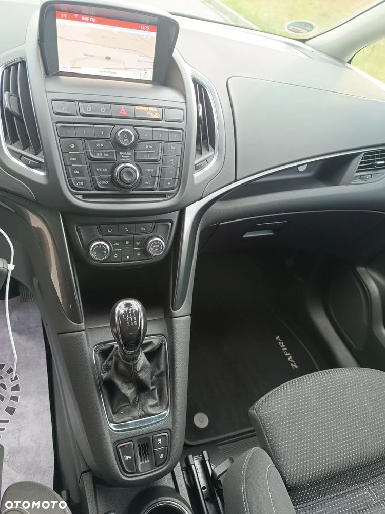 Opel Zafira Tourer 1.4 Turbo Edition - 24