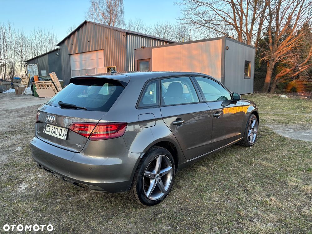 Audi A3 Sportback 1.6 TDI Ambition - 4