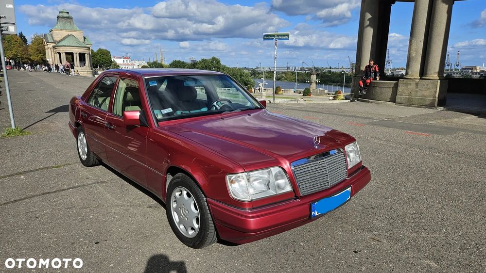 Mercedes-Benz Klasa E - 1
