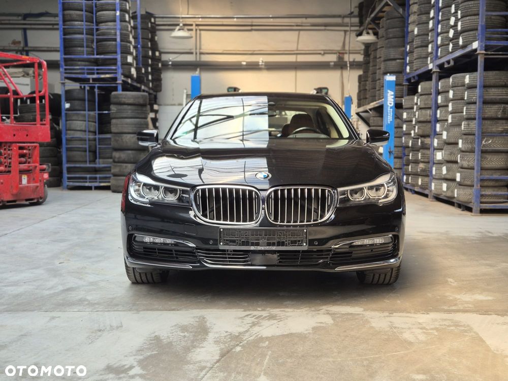 BMW Seria 7 - 15