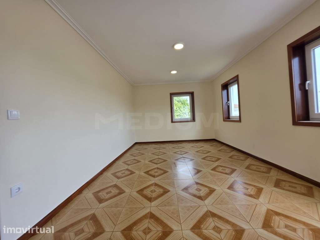 Andar de Moradia T3 em Brufe - Grande imagem: 2/11