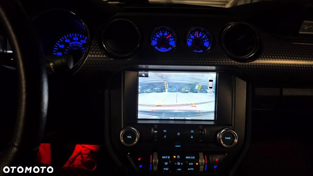 Ford Mustang 5.0 V8 GT - 14