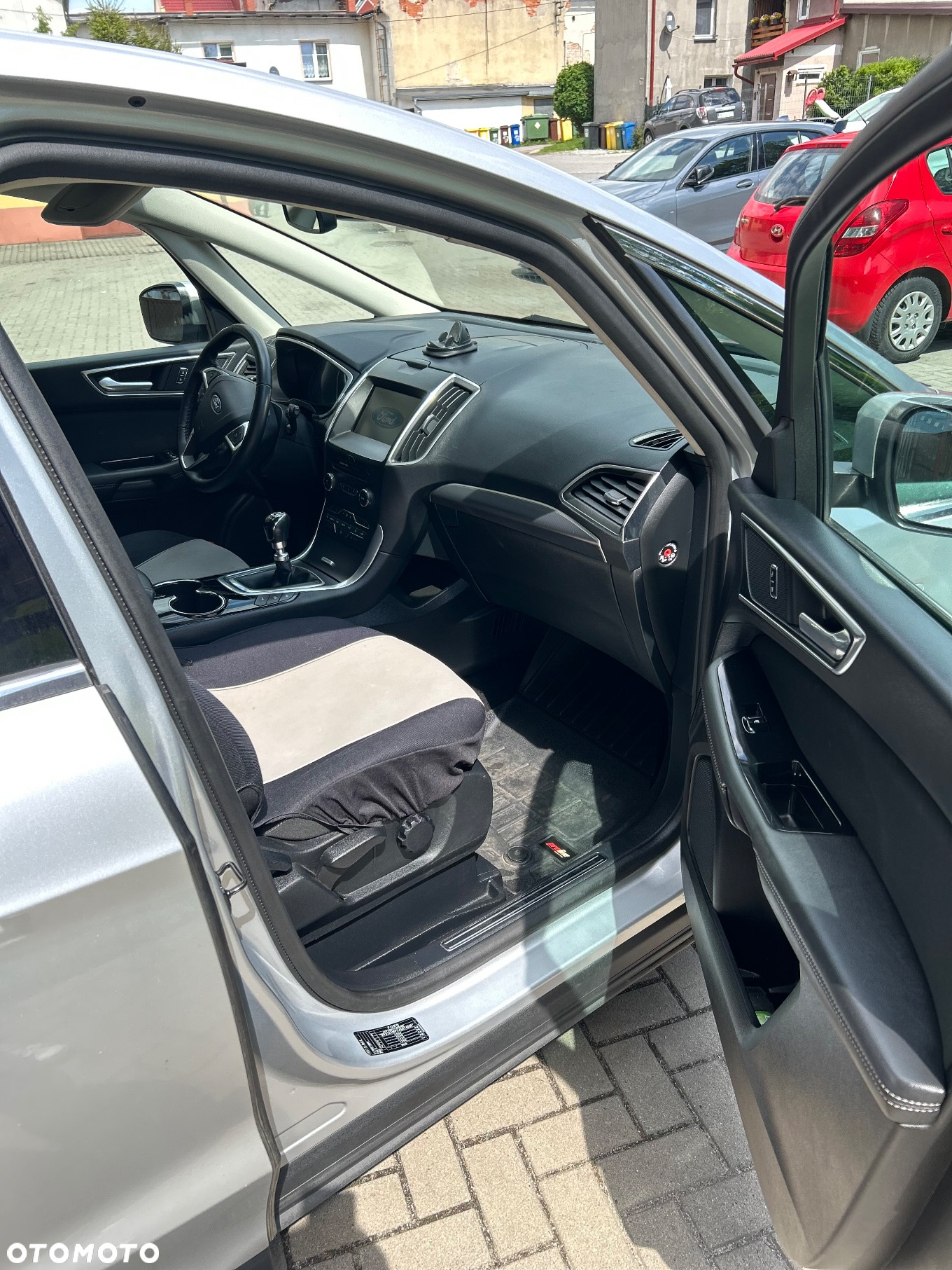 Ford S-Max - 7