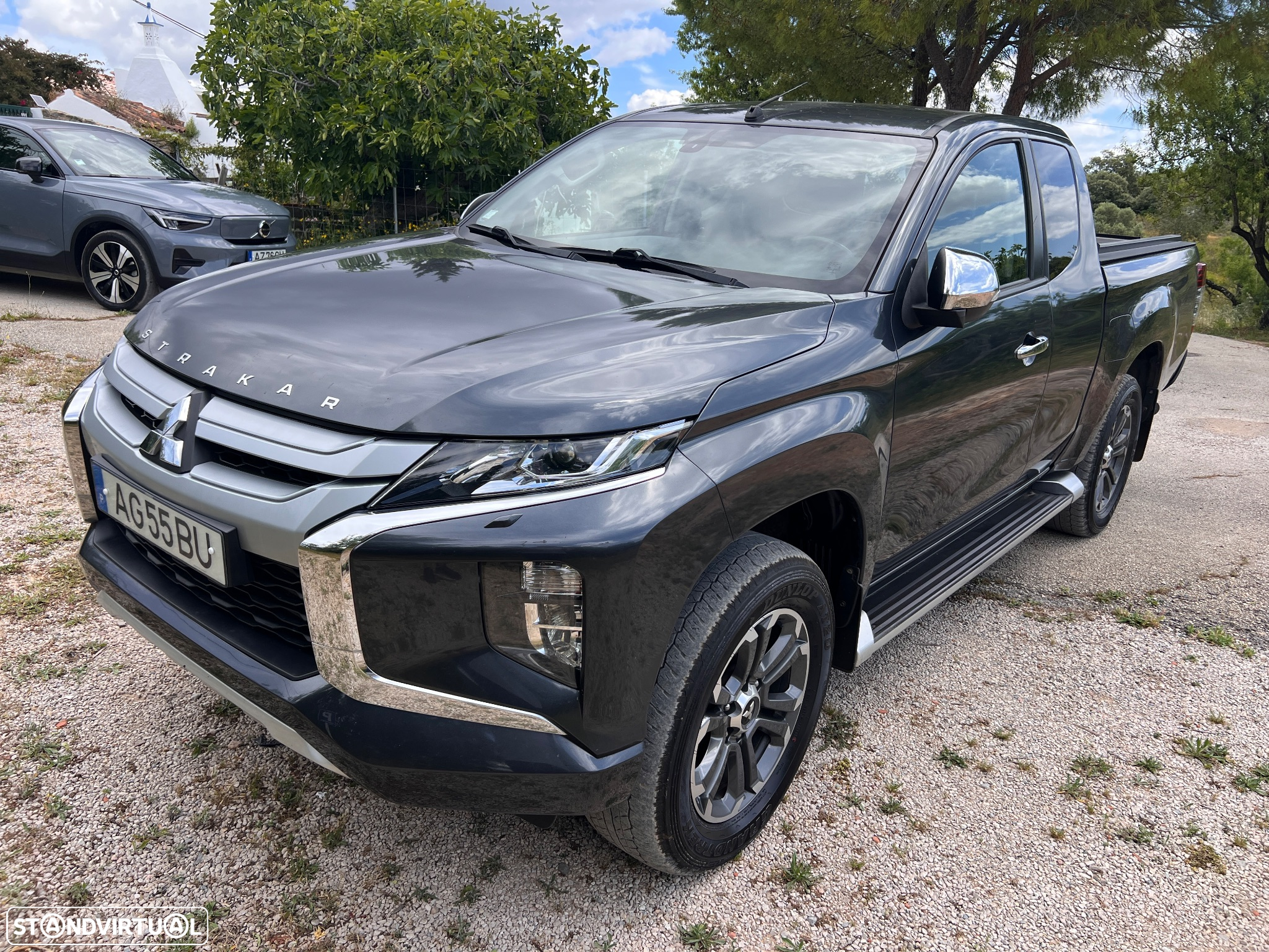 Mitsubishi L200 2.3 DI-D CD Invite Strakar Look 4WD - 4