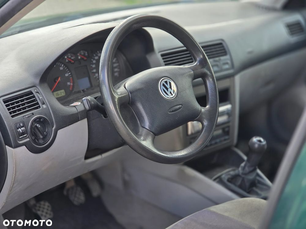 Volkswagen Bora - 15
