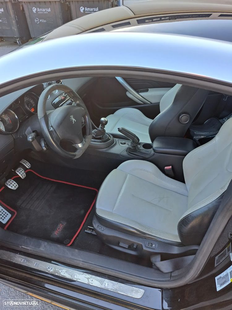 Peugeot RCZ 1.6 THP SE Black Yearling - 4