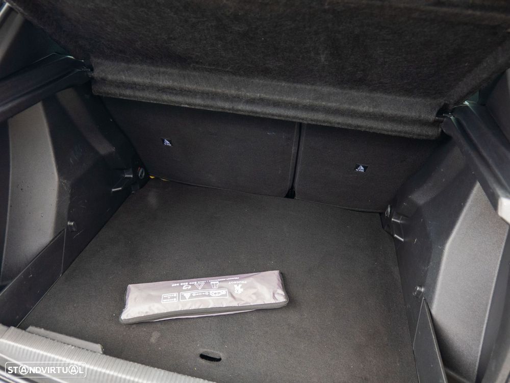 Peugeot 2008 1.2 PureTech Active Pack - 9