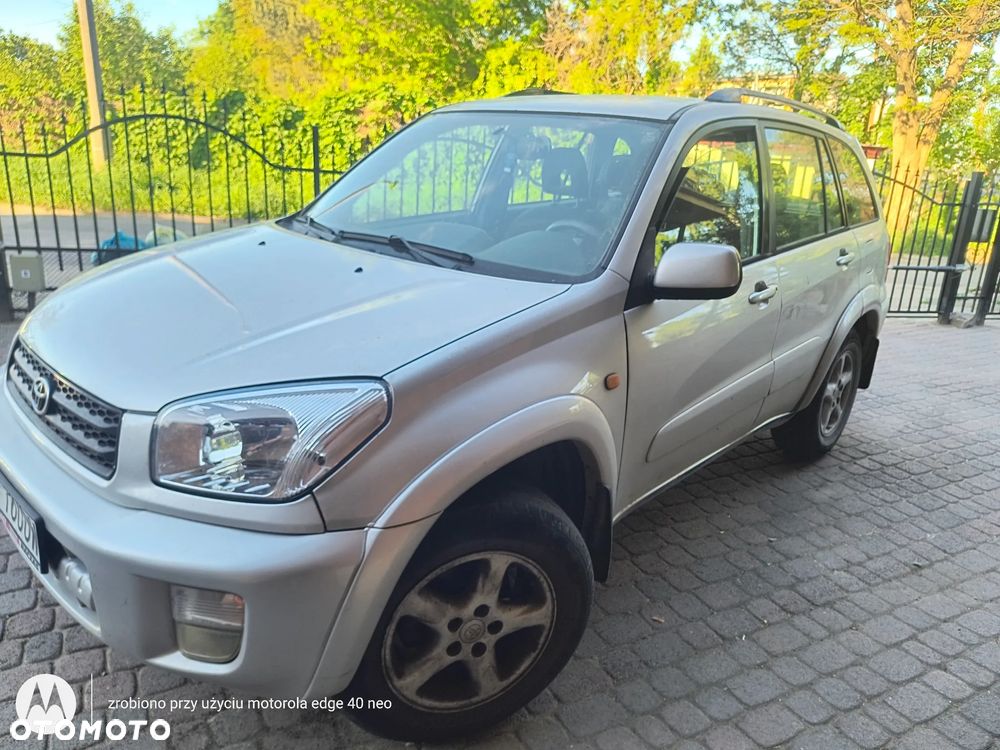 Toyota RAV4 2.0 VVT-i 4x4 - 2