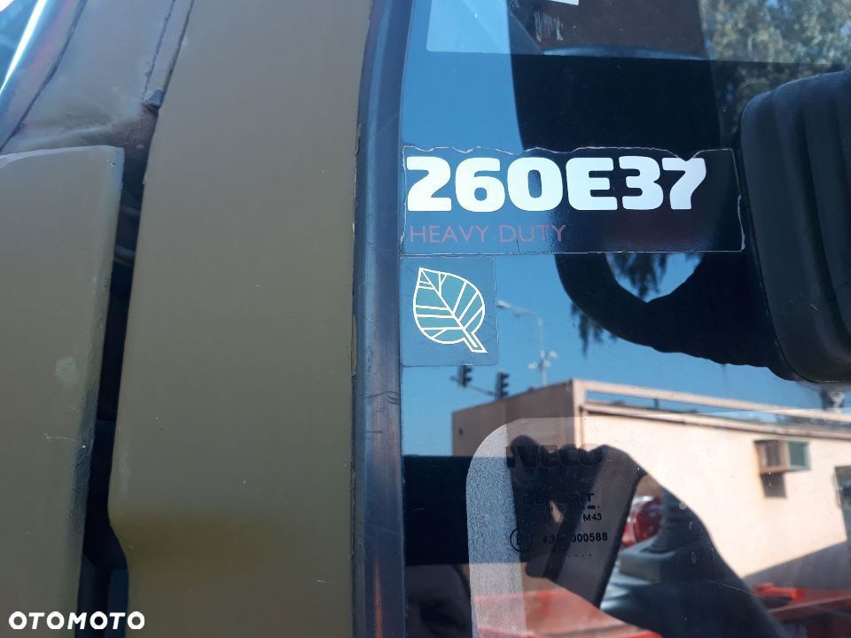 Iveco 260E37 6x4 - 3