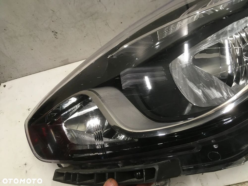REFLEKTOR LEWY LAMPA LEWA PRZÓD HYUNDAI IX20 - 5